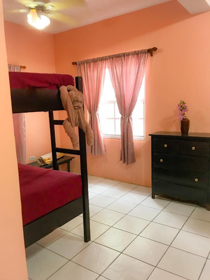Tropical Paradise Express Caye Caulker Εξωτερικό φωτογραφία