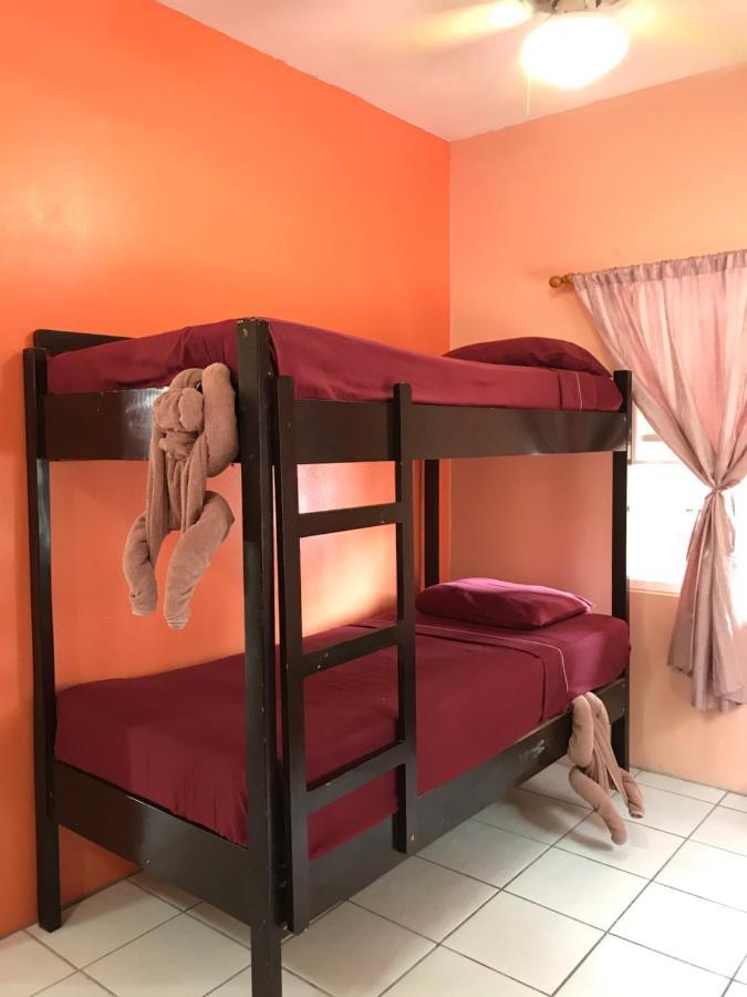 Tropical Paradise Express Caye Caulker Εξωτερικό φωτογραφία