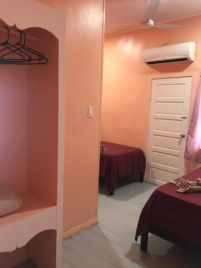 Tropical Paradise Express Caye Caulker Εξωτερικό φωτογραφία