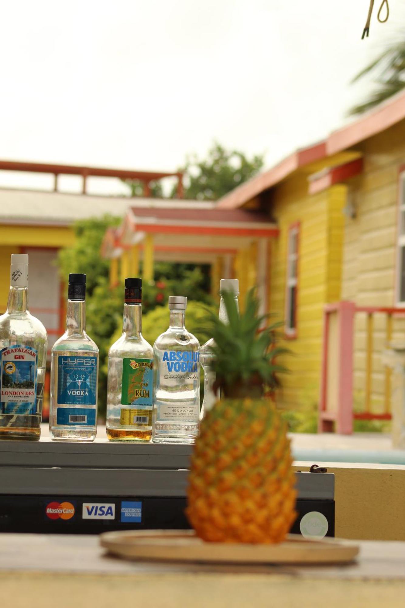 Tropical Paradise Express Caye Caulker Εξωτερικό φωτογραφία